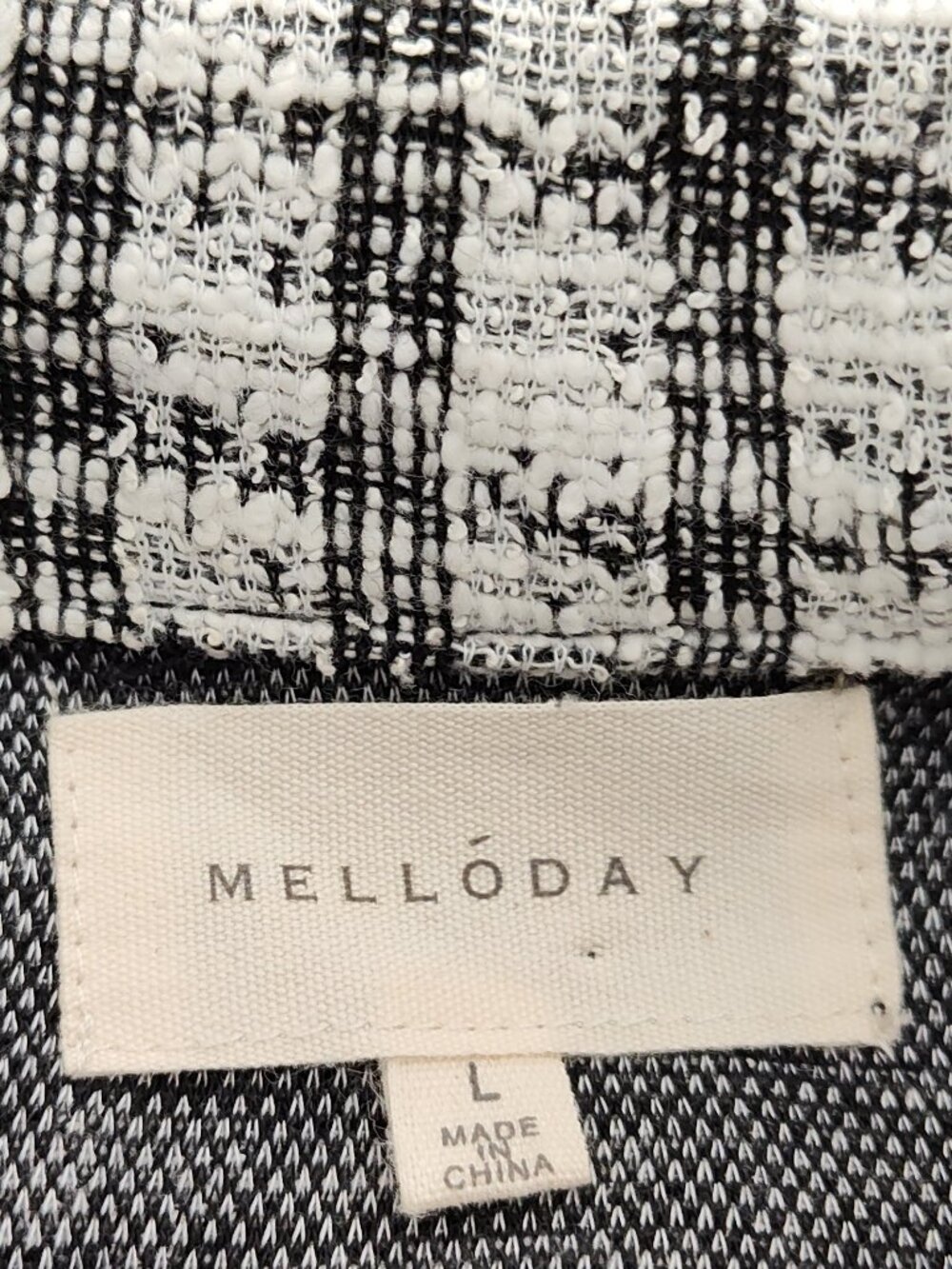 Melloday black & white plaid open front duster jacket, EUC, size L - Picture 2 of 4